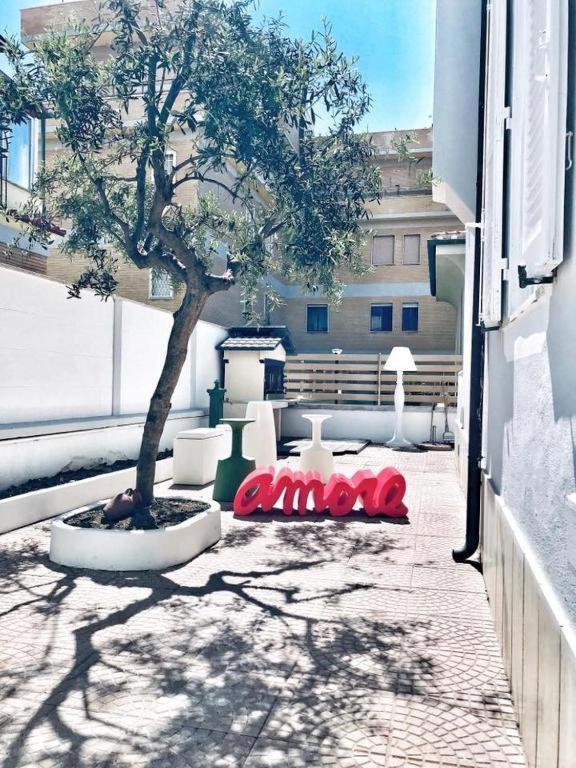 Ostia Holiday Greed Palace Экстерьер фото