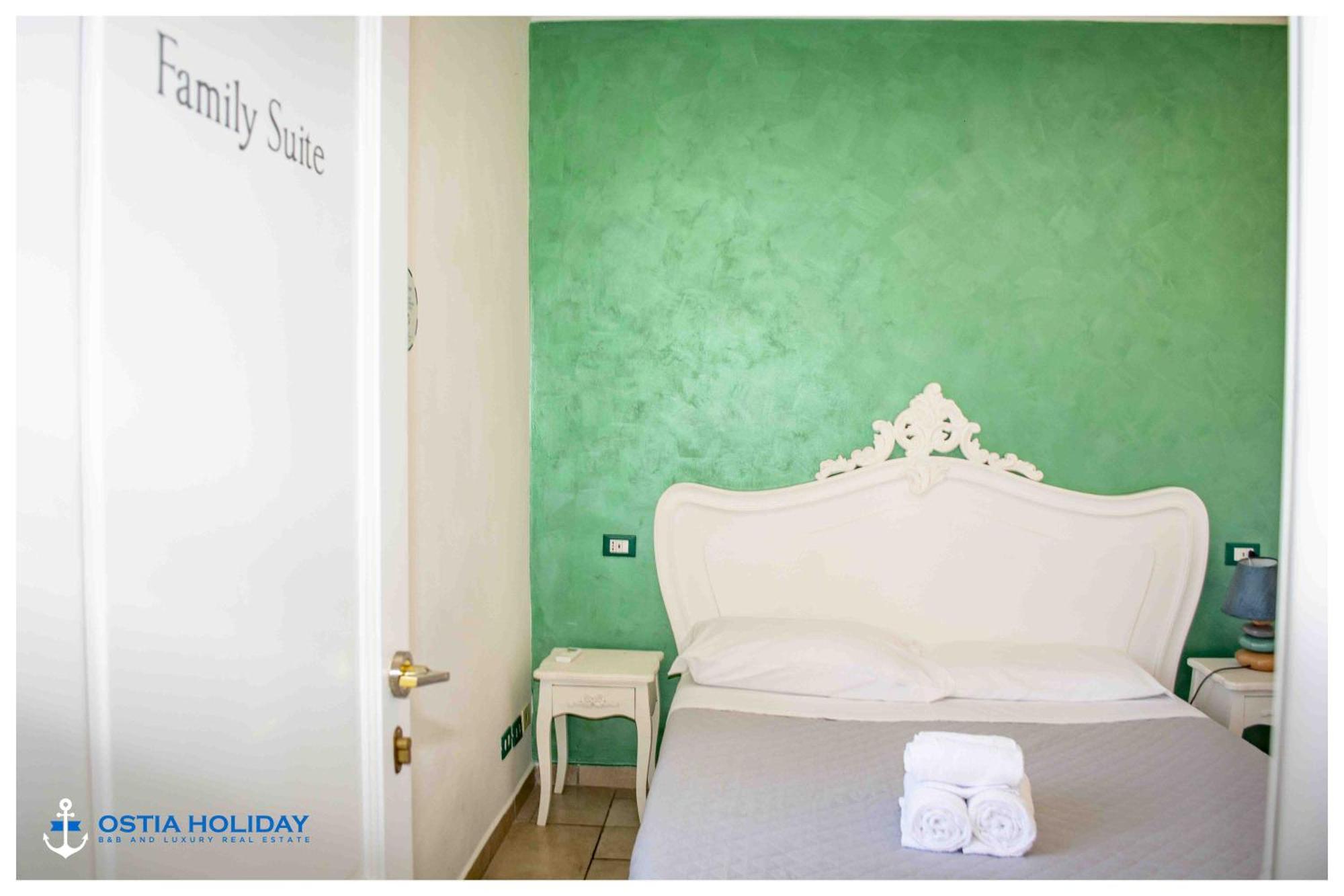 Ostia Holiday Greed Palace Экстерьер фото